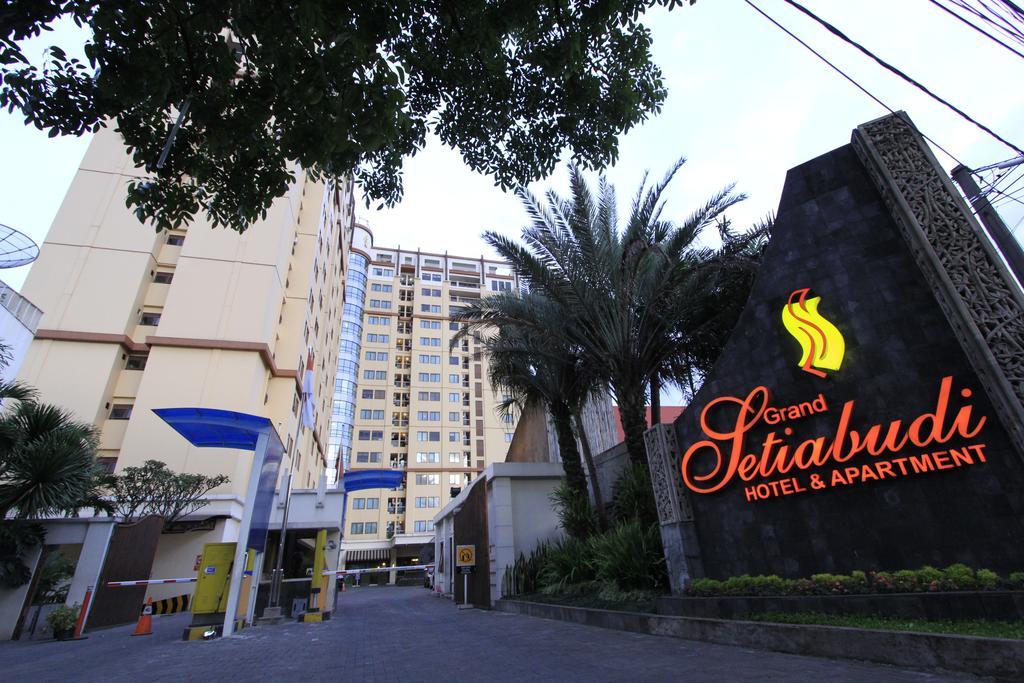 Grand Setiabudi Hotel Bandung Eksteriør billede