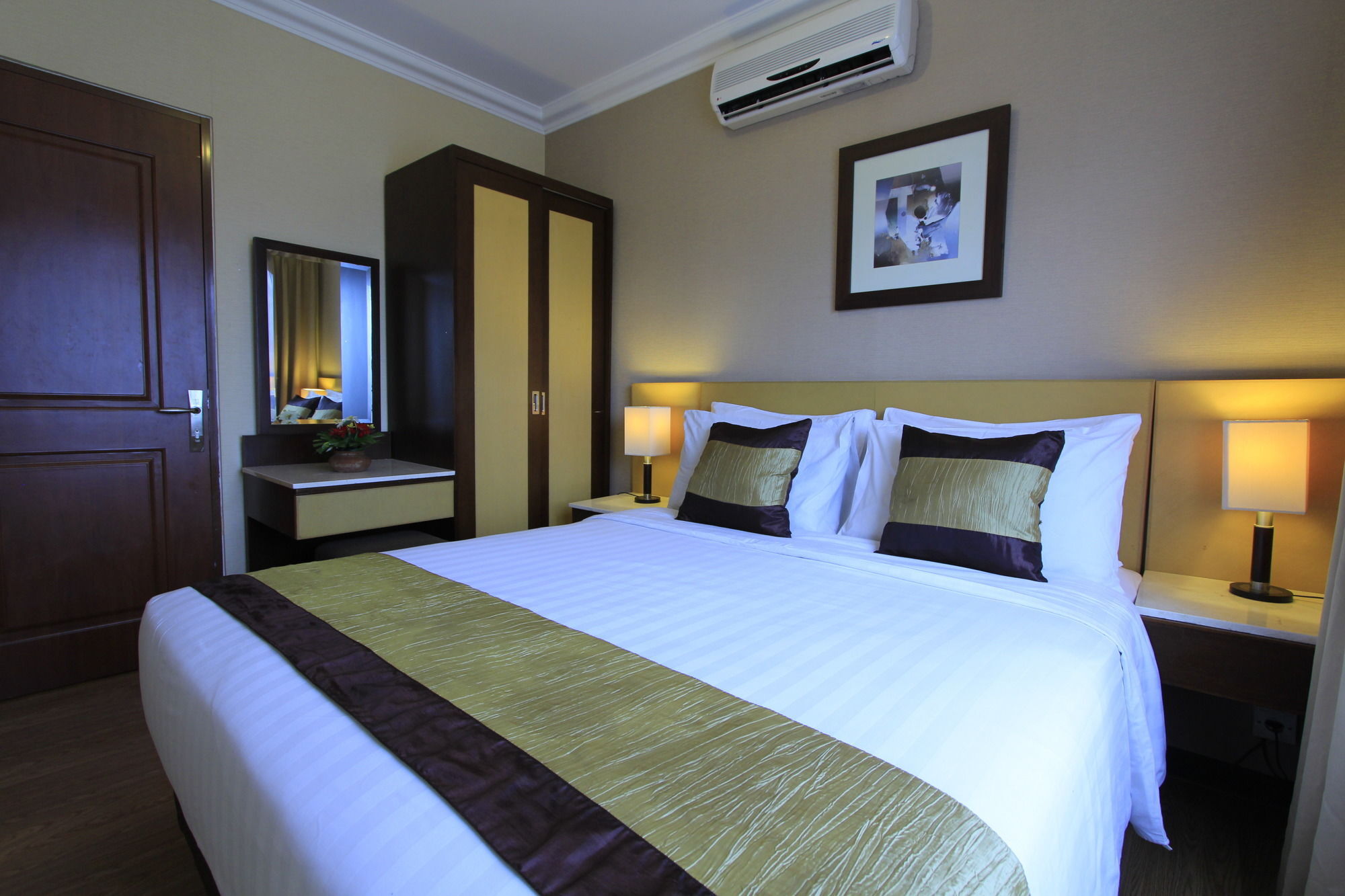 Grand Setiabudi Hotel Bandung Eksteriør billede
